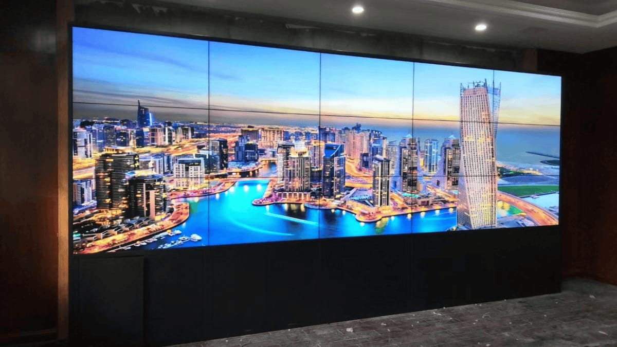 液晶无缝拼接显示屏-大屏幕液晶窄边拼接屏